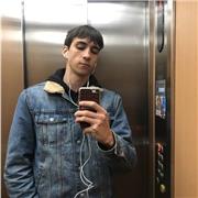 Soy una persona capacitada para dar clase a cualquier niño de cualquier edad y además soy muy amable y sonriente y me encanta pasar tiempo con ellos.